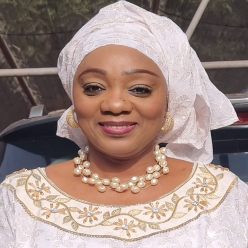 DR DRAVE Fatou Diagne